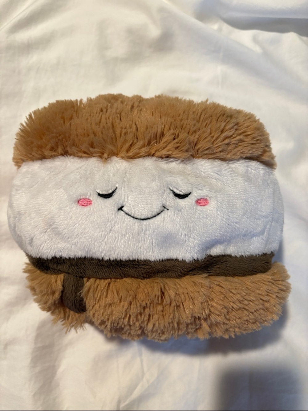 Mini Squishable S'more - Picture 6 of 11